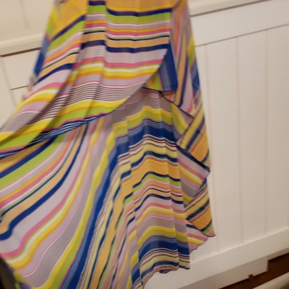 Sheer High-low dress. Size medium - Picture 2 of 5